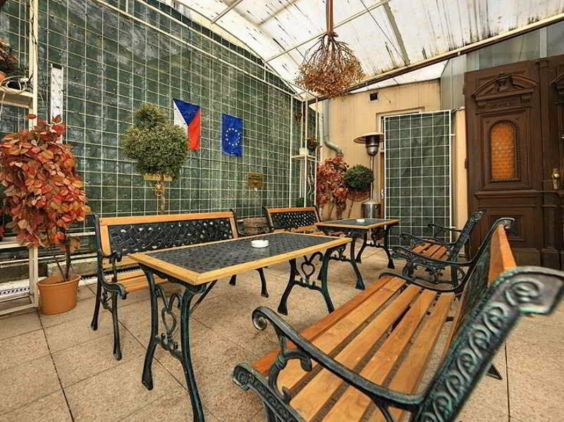 Residence Tabor Прага Екстериор снимка