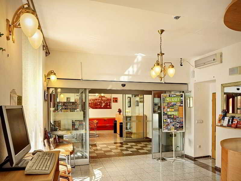 Residence Tabor Прага Екстериор снимка