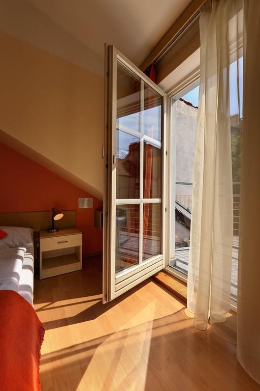 Residence Tabor Прага Екстериор снимка
