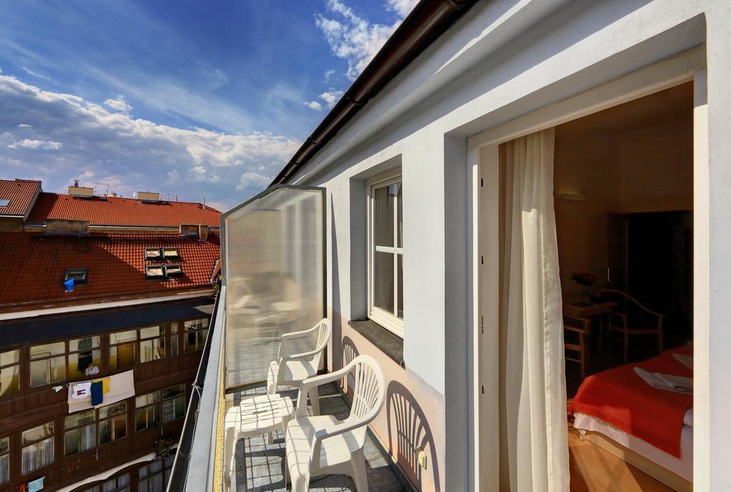 Residence Tabor Прага Екстериор снимка